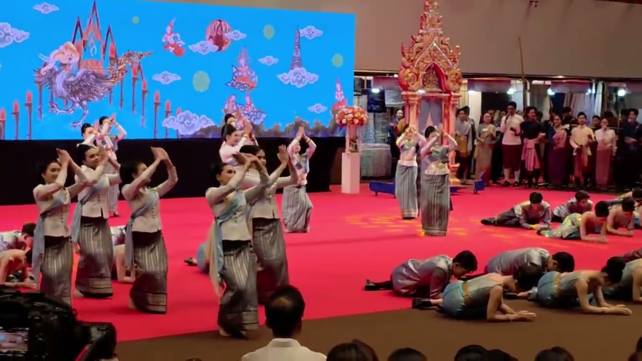 คลิปเต็มวันรับเสด็จ ณ แผ่นดินที่ราบสูง ชาวอีสานสดุดี สิริวัณณอิตถี เถลิงศรีบรมนาถ