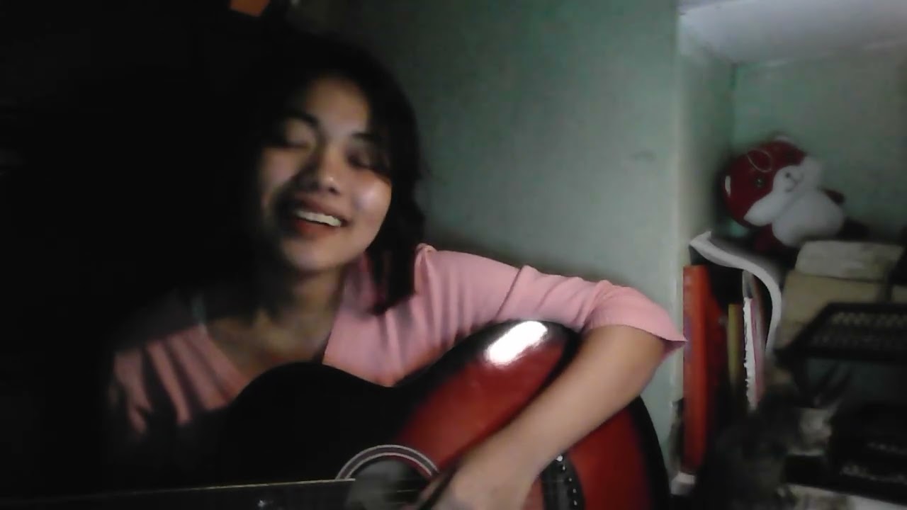 'Pag-Ibig ay Kanibalismo' (fitterkarma) sa gitarang lapis ang capo. 