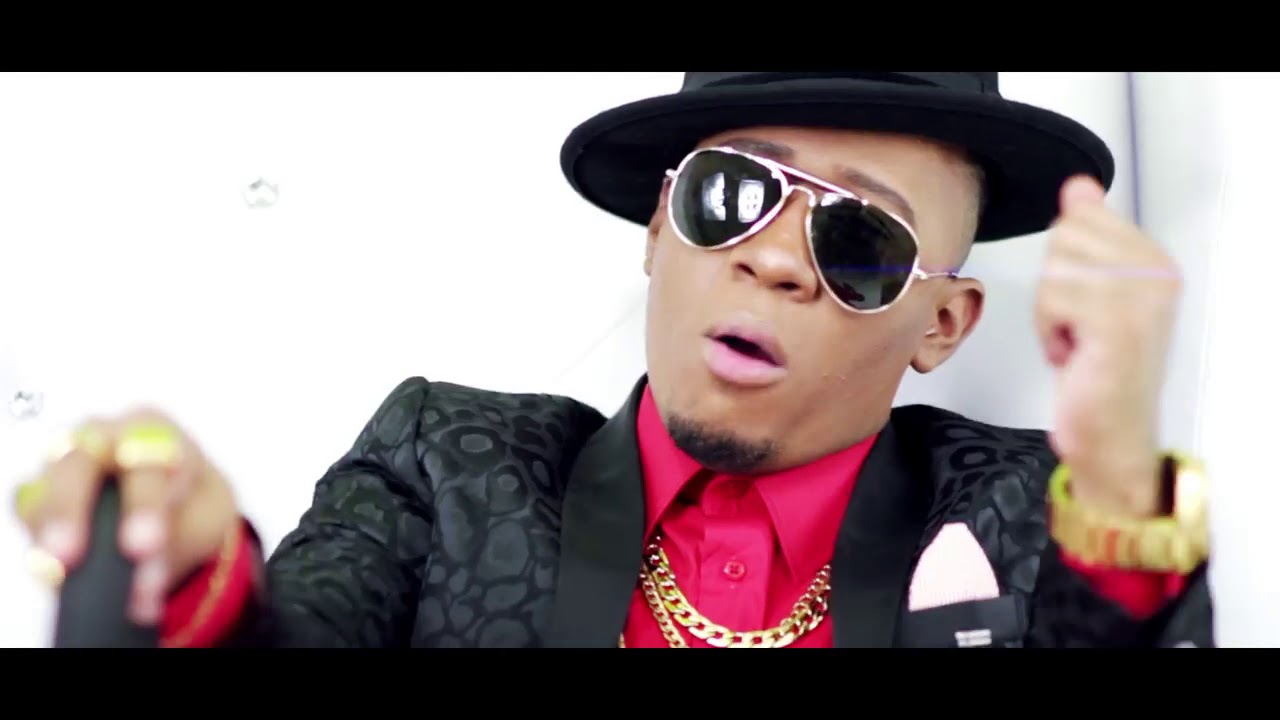 CROMO X   LA LECHE VIDEO OFICIAL