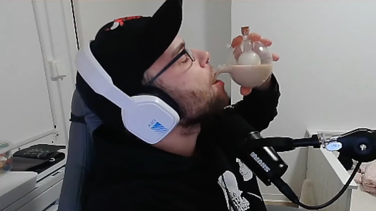 Goofy ASMR TikToker (Maxpro3500)