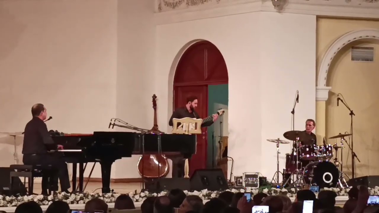Bakı gecəsi. Emil Əfrasiyab 