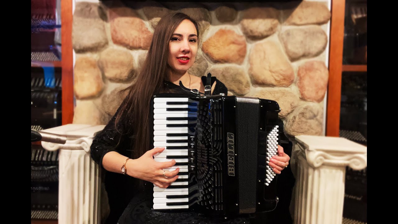 5932 - Excellent Black Bell Dino Baffetti Studio II Piano Accordion LMM 34 72 $3499