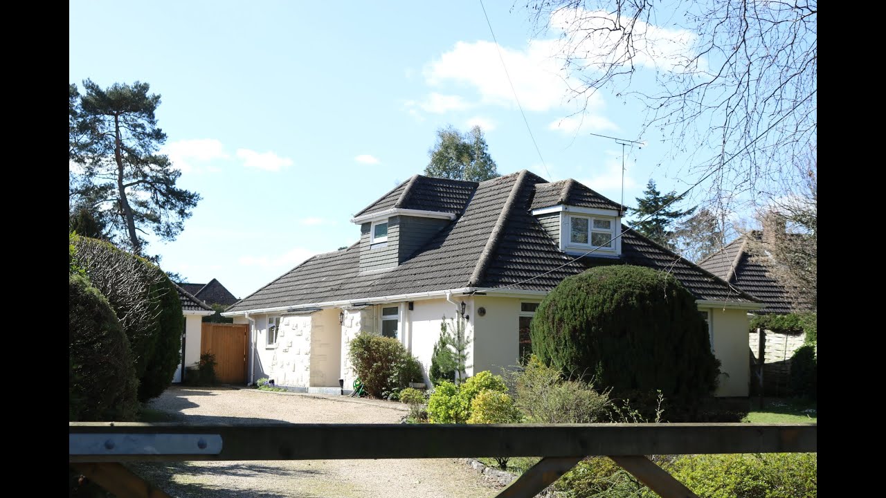 Character property tour, gorgeous gardens! House Tour UK