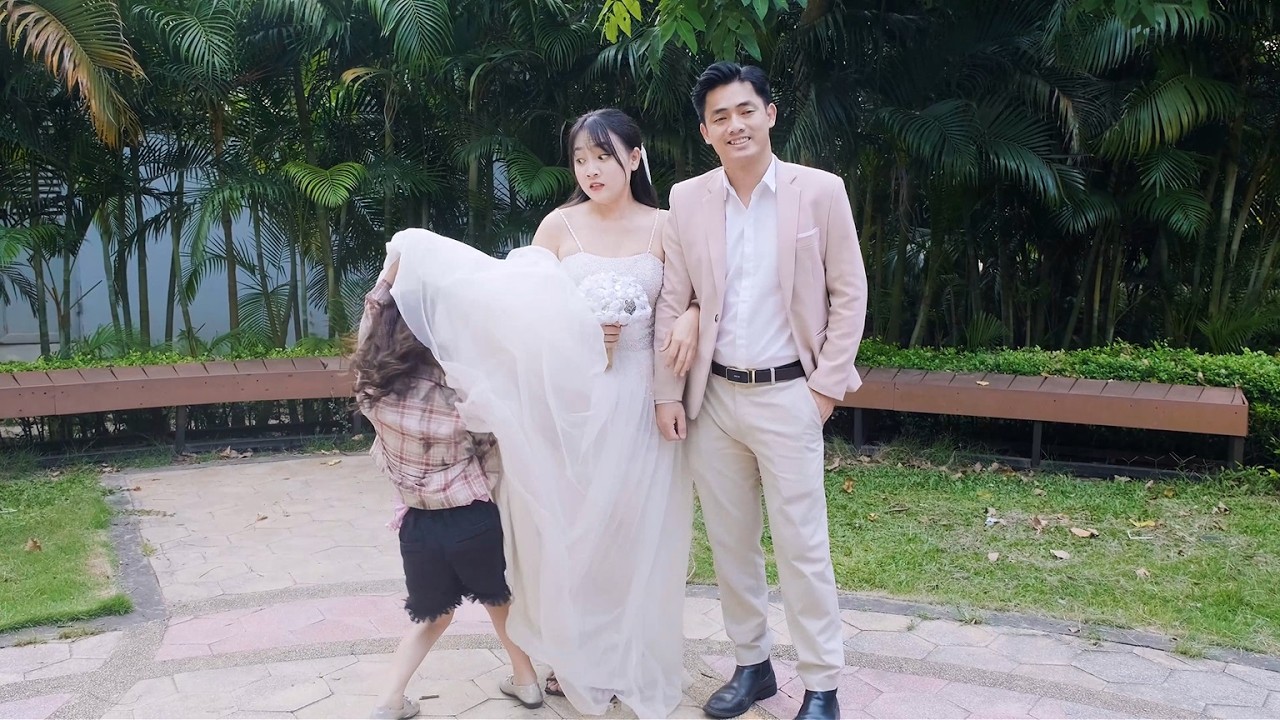 Bé Gái Bất Ngờ Trốn Vào Váy Cô Dâu, Ai Ngờ Lại Là Con Gái Chủ Tịch Và Cái Kết - Tập 1859