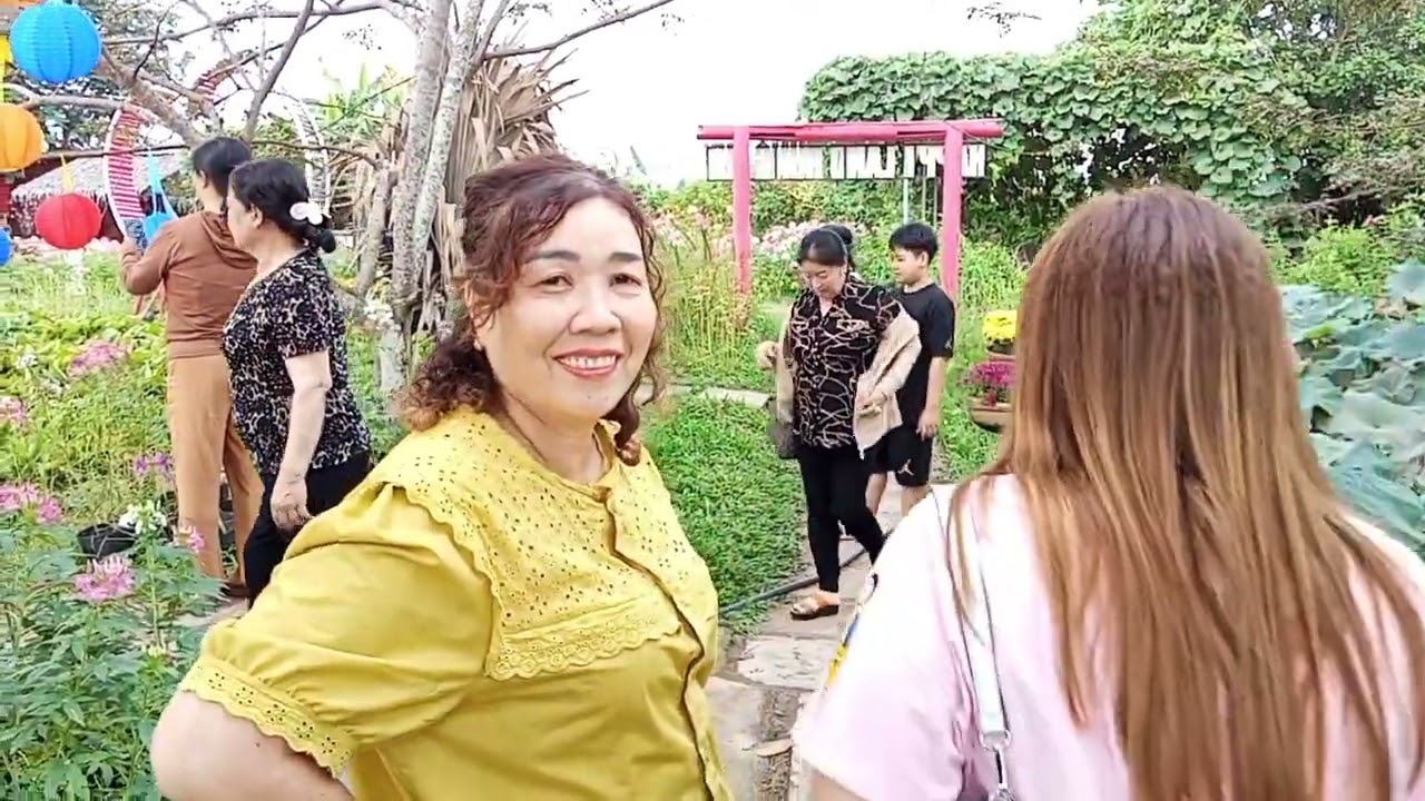 Dù lịch làng hoa Sa Đéc 