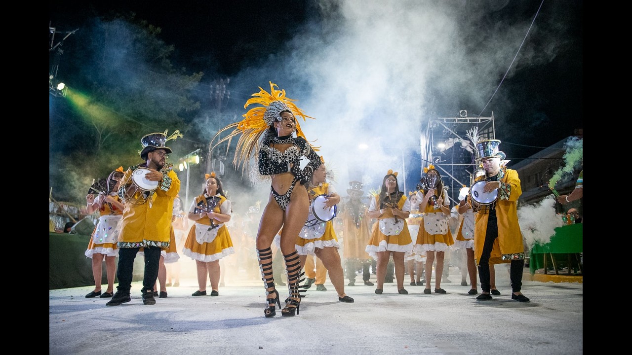A puro baile y alegría, Paraná vivió la primera noche de los Carnavales 2026