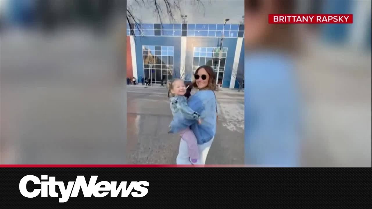 Первый матч PWHL в Виннипеге собрал большое количество зрителей.