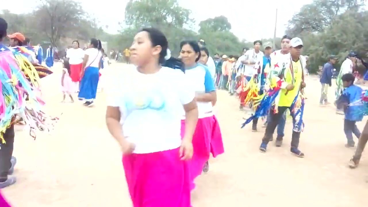 jóvenes cuadrangular del Chaco cantan en vivo, previo de visancio Pérez