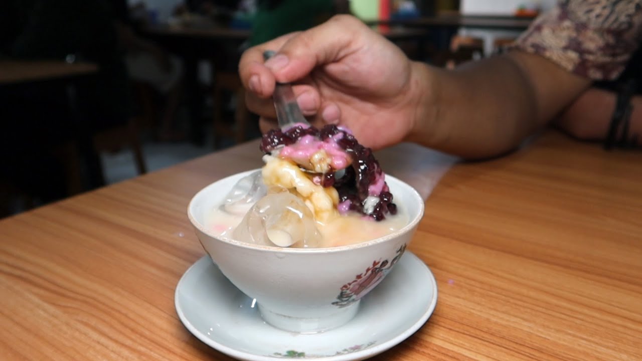 Warung legendaris Madiun spesial Dawet sejak 1962