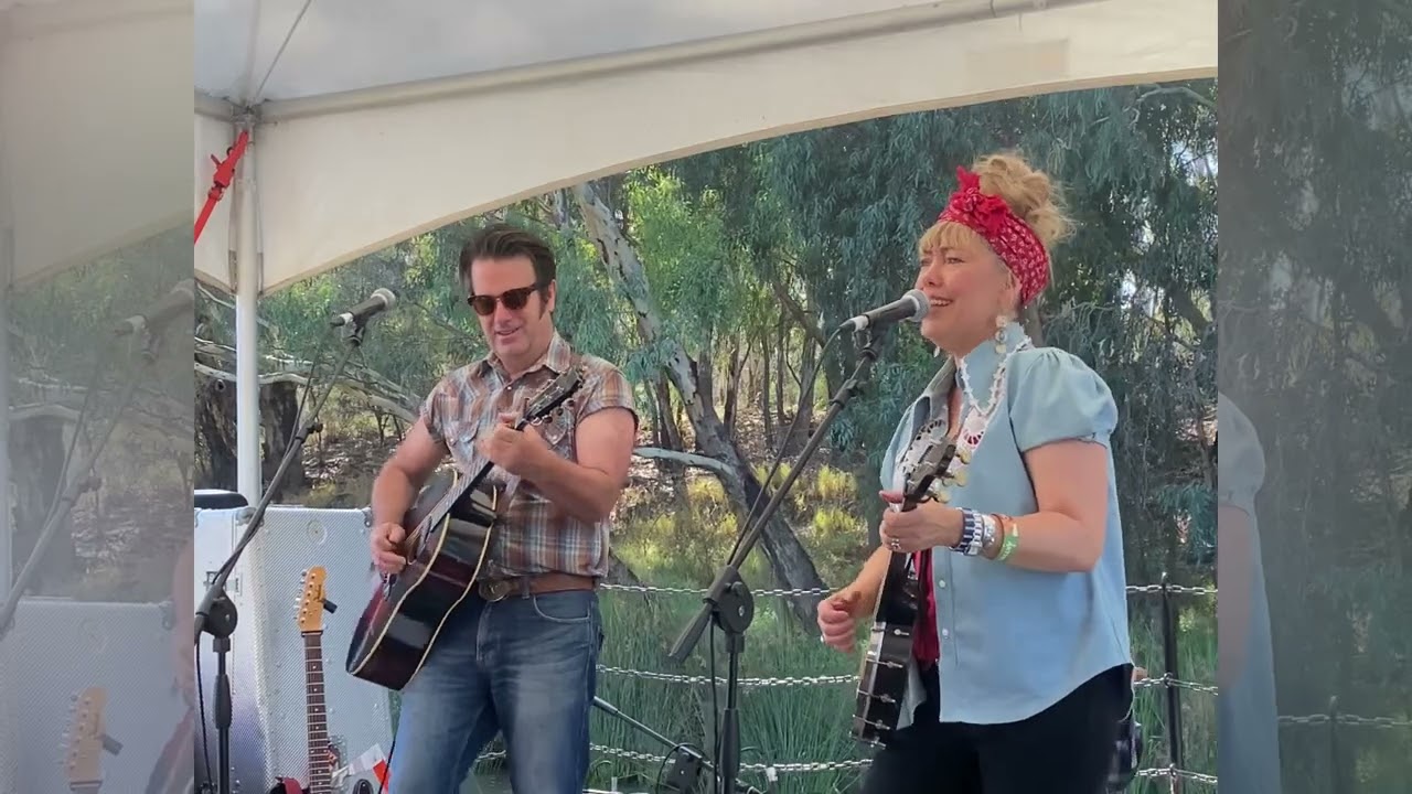 Felicity Urquhart & Josh Cunningham - New Frontier  (Riverboats Music Festival Paddle Steamer Set)