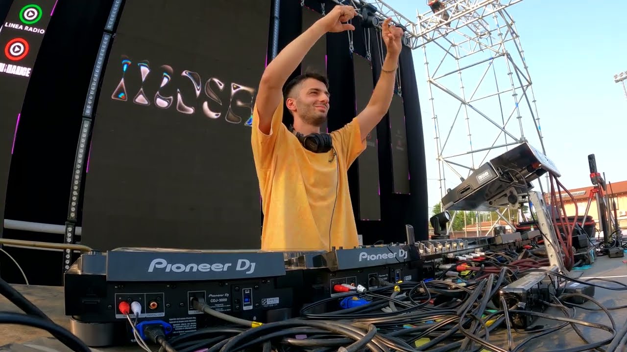 Sophisticated Funky House to Uplifting Tech House | MOSA Festival - Matt Zay