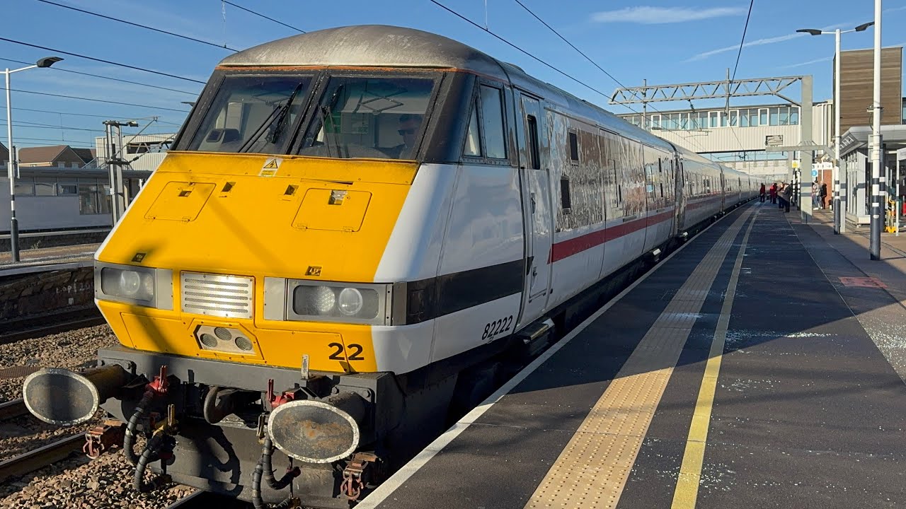 *Christmas Countdown Special Day 9* - Trains at Peterborough, ECML, 21/11/25 