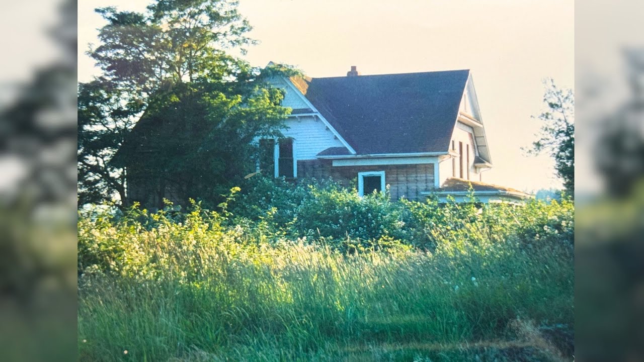 Painting a Sunlit Farmhouse in Watercolor | Master Shadows & Meadows | LIVE Demo with My Dad