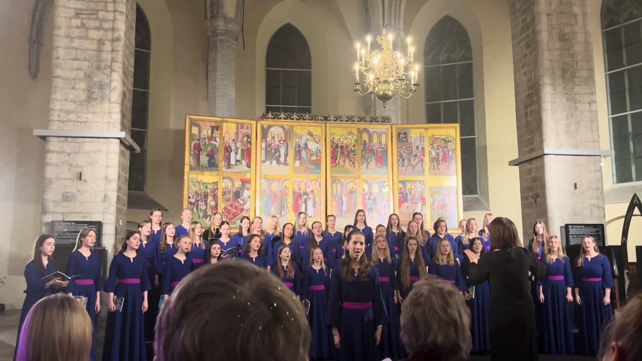 Urmas Sisask - Heliseb väljadel (solist Emilia Toomla, 13a)
