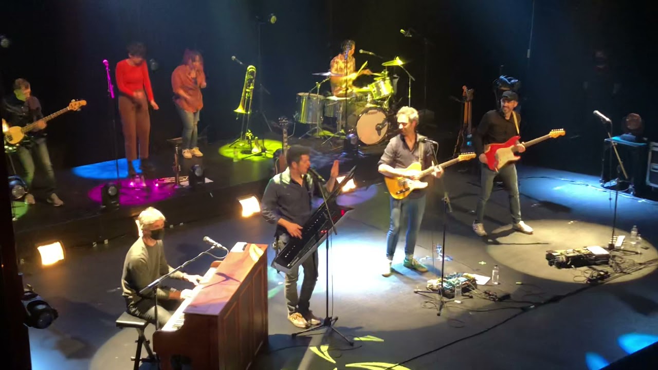 Els Amics de les Arts & Joan - El seu gran hit @ Barts (Barcelona)