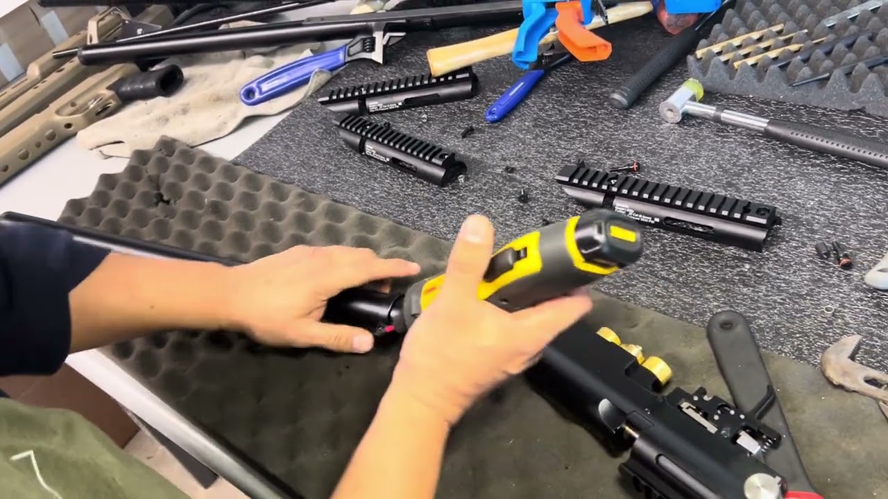 Barra 250z rifle barrel installation.