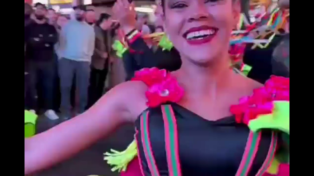 Grupo Flor Ribeirinha apresenta siriri na Times Square