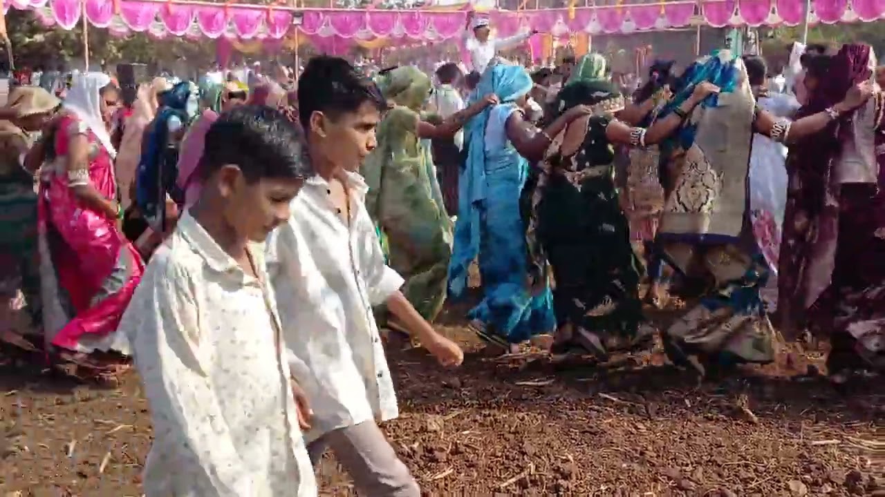 आदिवासी वाजंत्री भिलगाव कर (खतरनाक डान्स 😱😱😎😅OMG