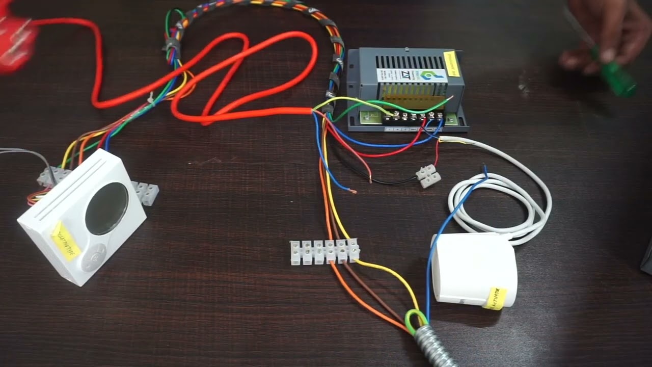 How to Connect Caleffi 24v Modulating actuator to Thermostat and Fan Coil ( Hindi)