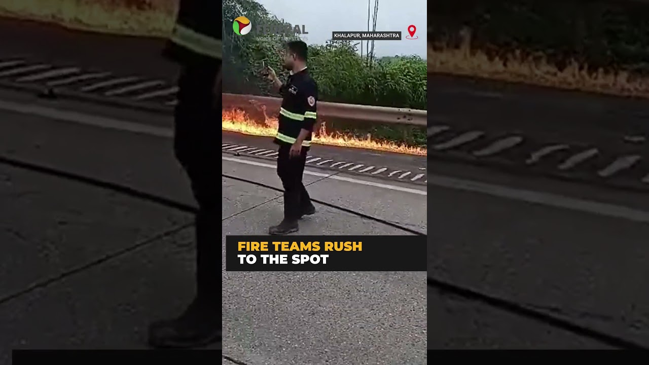 Bus catches fire on Mumbai-Pune Expressway, passengers safe | #shorts