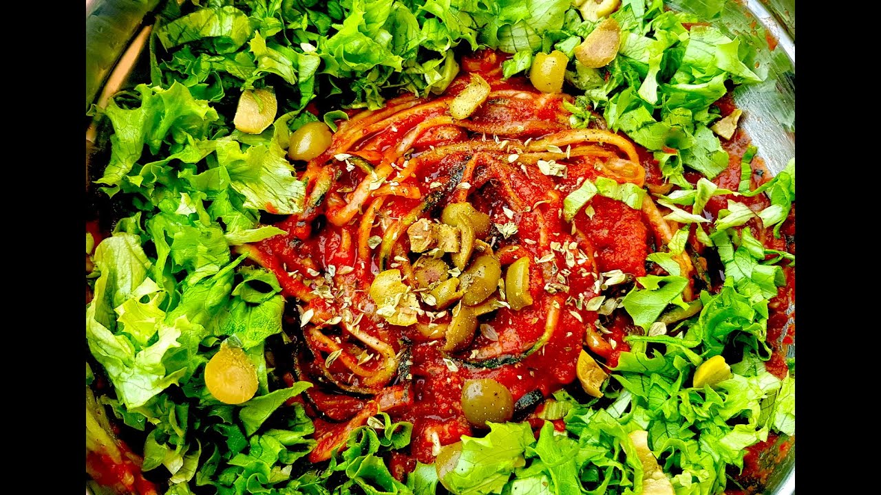 Raw vegan spaghetti marinara recipe