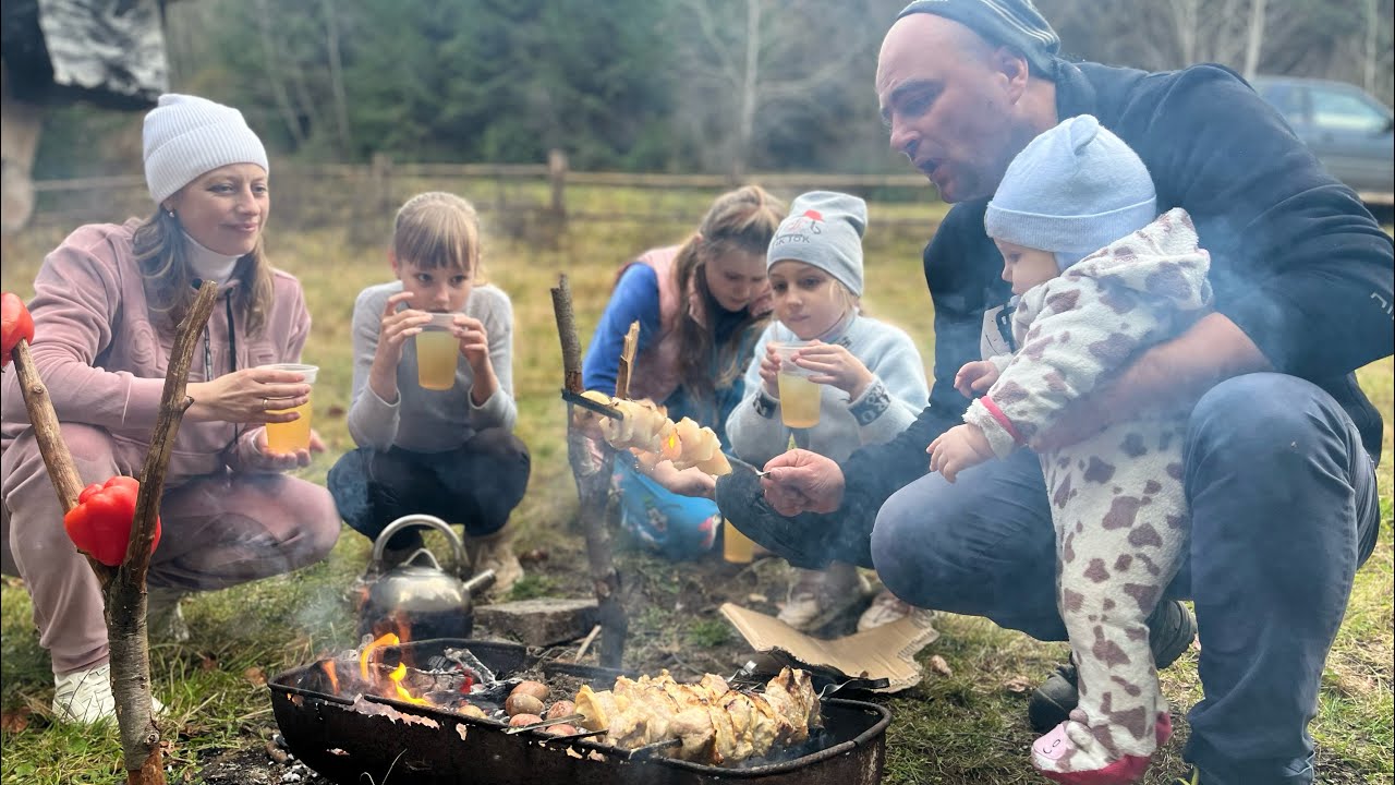 Cozy taste of autumn in the Carpathians. Rest in nature🔥🌲