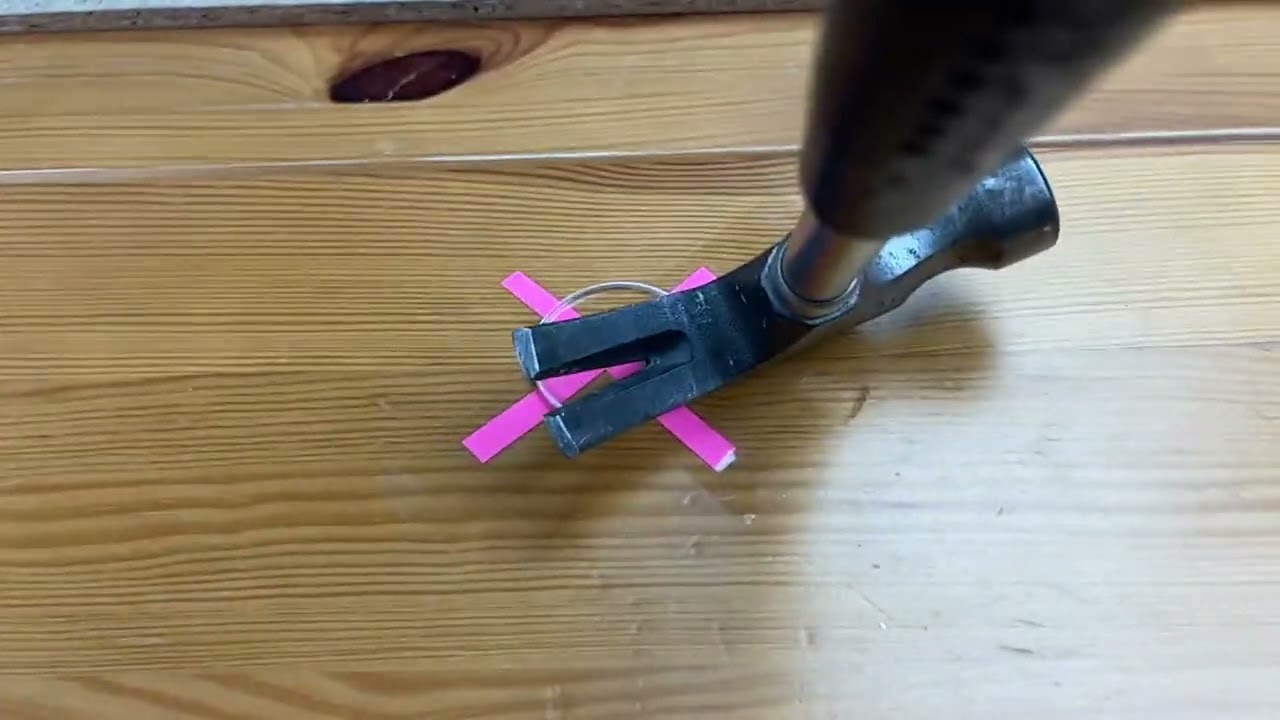 K1 Mineralglas für Uhren - Hammerschlag-Test (1)