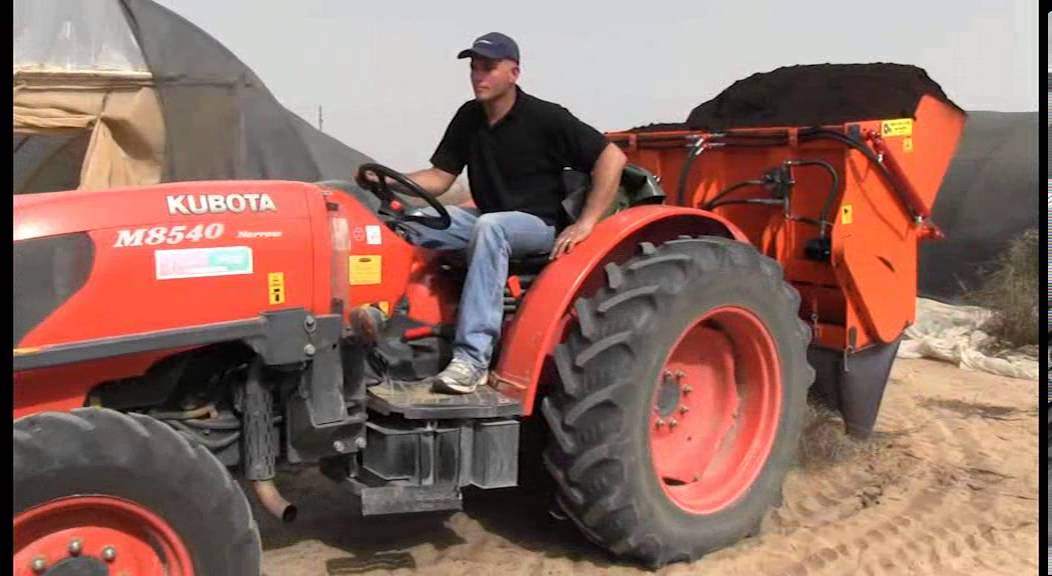 SELF LOADING COMPOST SPREADER