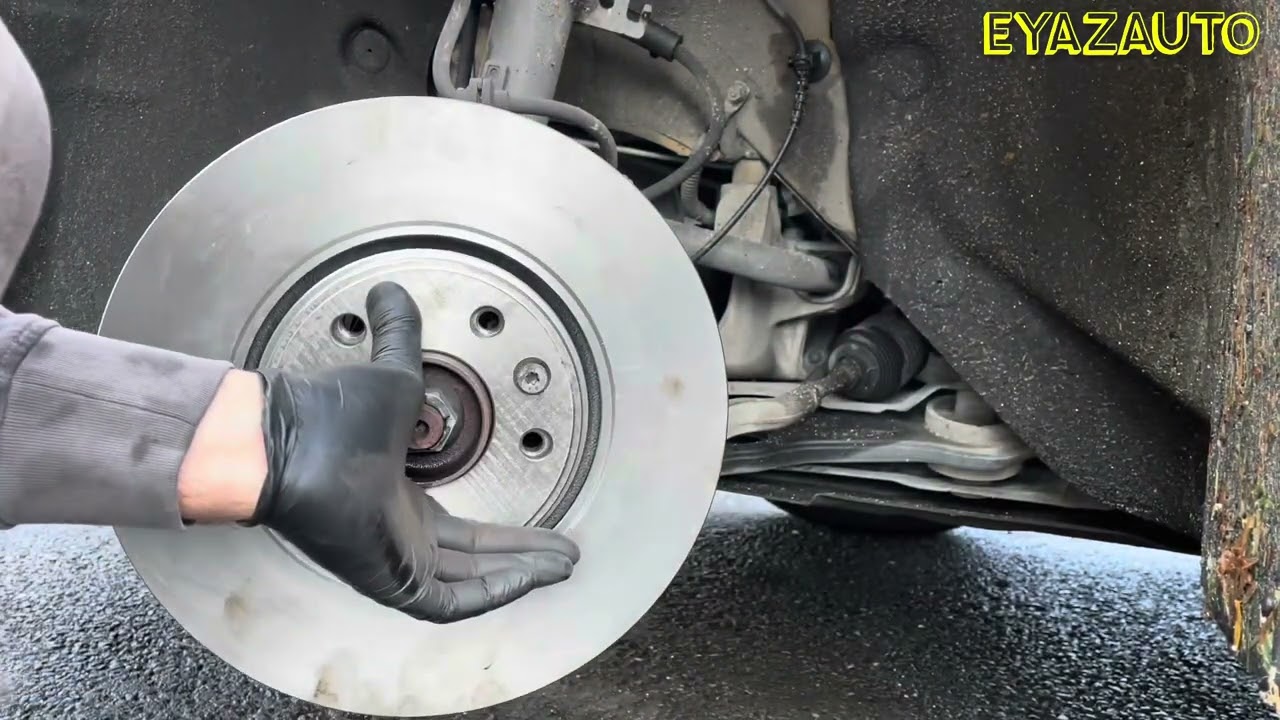 RENAULT SCENIC 4 CHANGER LES DISQUE ET PLAQUETTES DE FREIN AVANT ÖN BALATA DEĞİŞİMİ