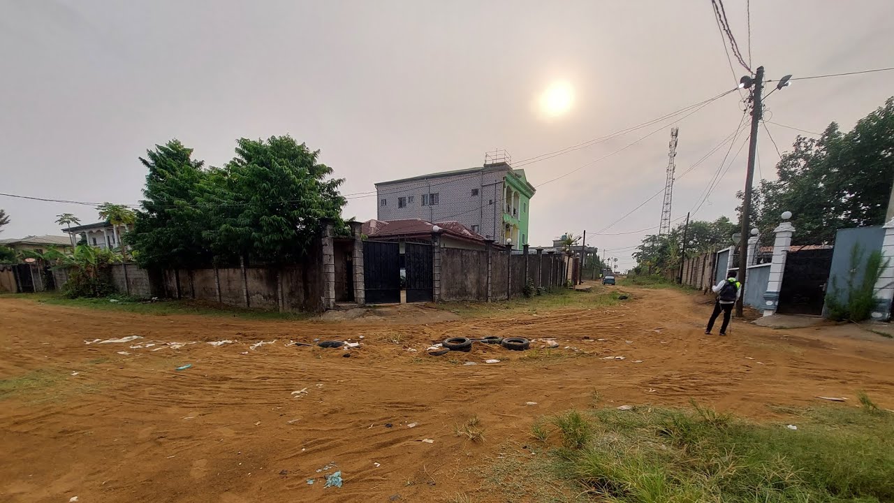 magnifique lot de 600m² à Lendi dans la barrière 50.000 FCFA le mètre carré RK immo🇨🇲  +237674490464