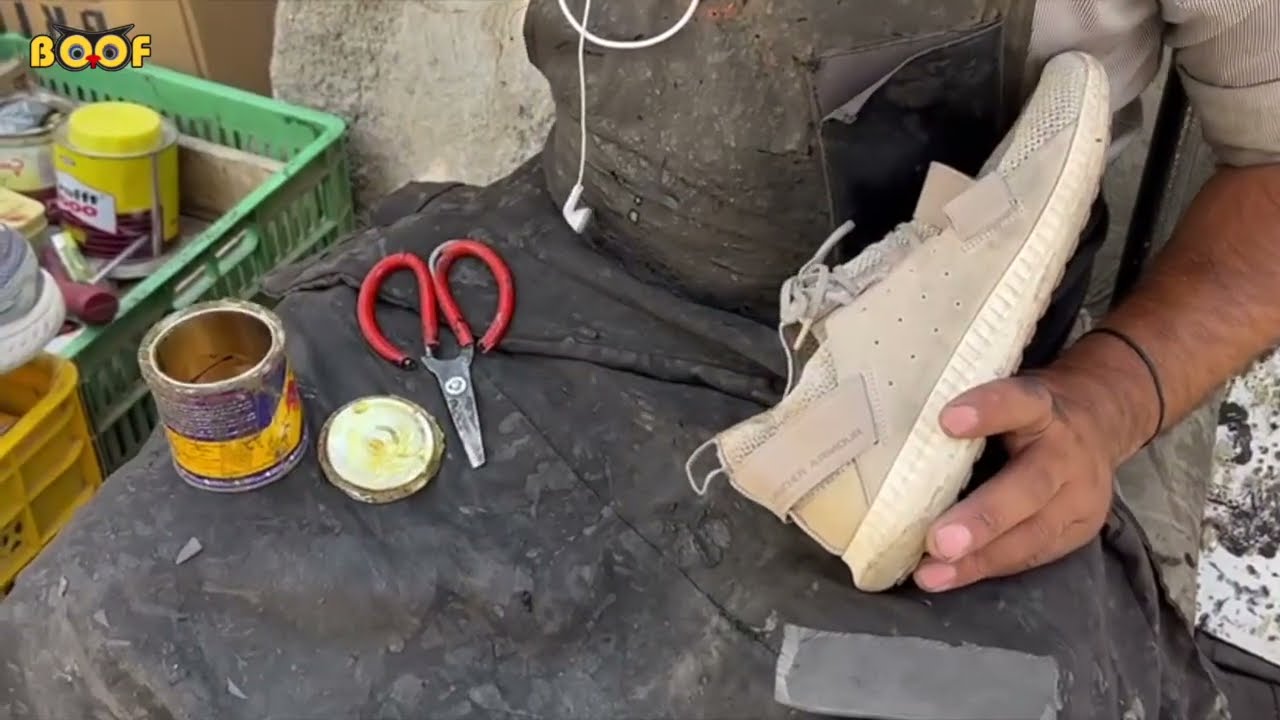 Amazing Street shoe repair - tolle Reparatur von Straßenschuhen