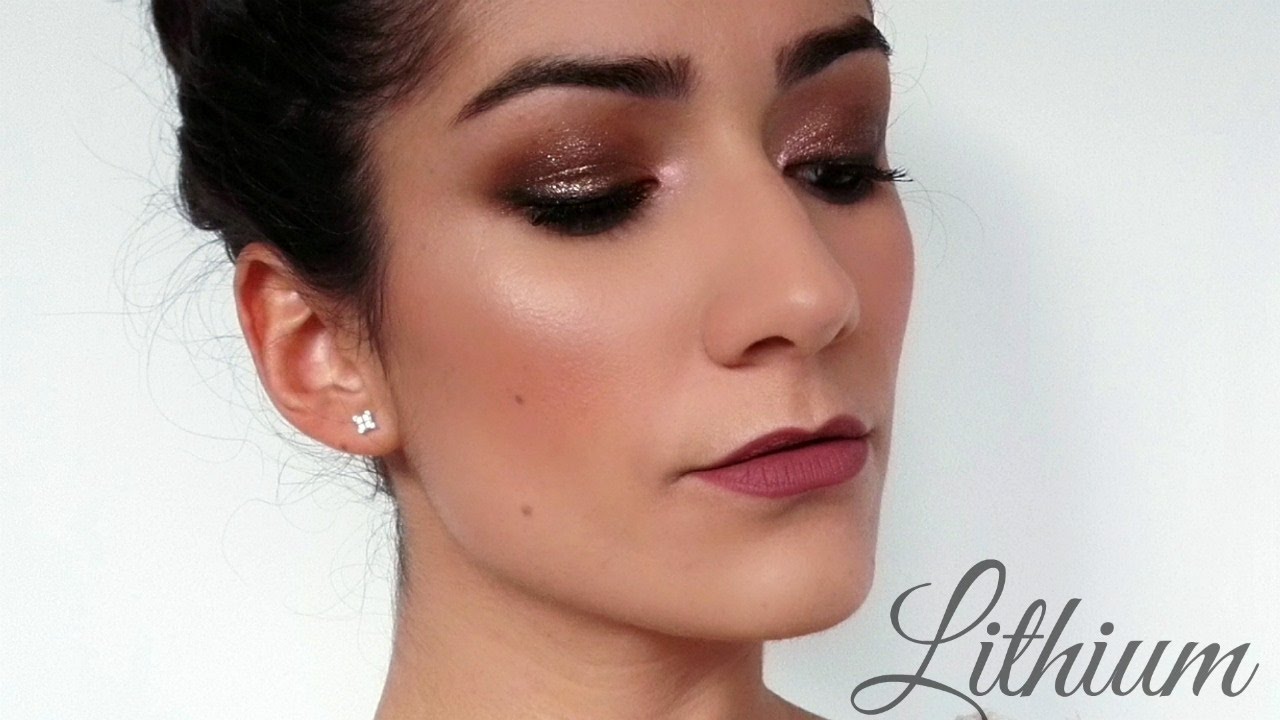 L I T H I U M  Maquillaje sofisticado | Paleta Chocolate Bar y Moondust