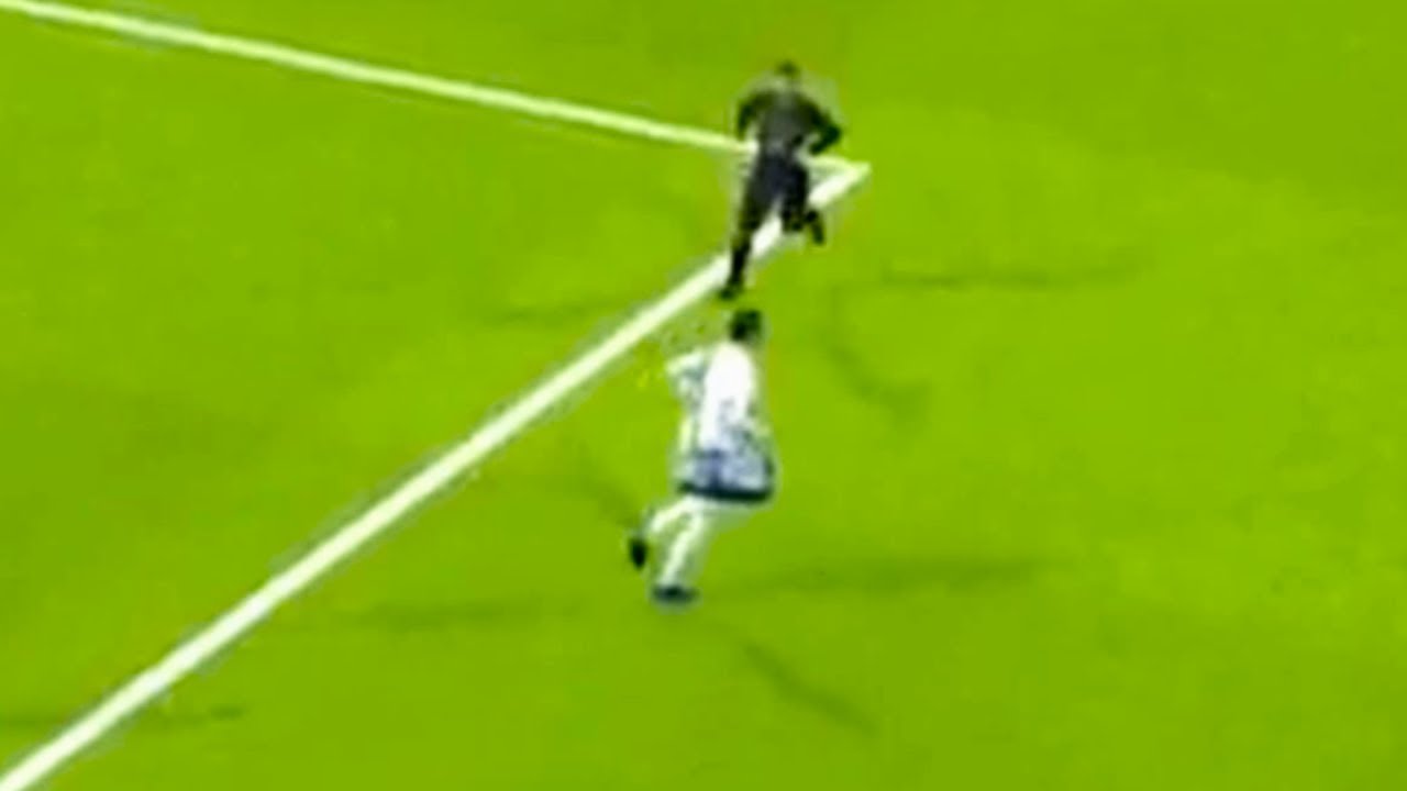 Pitch Invader in Football Manager
