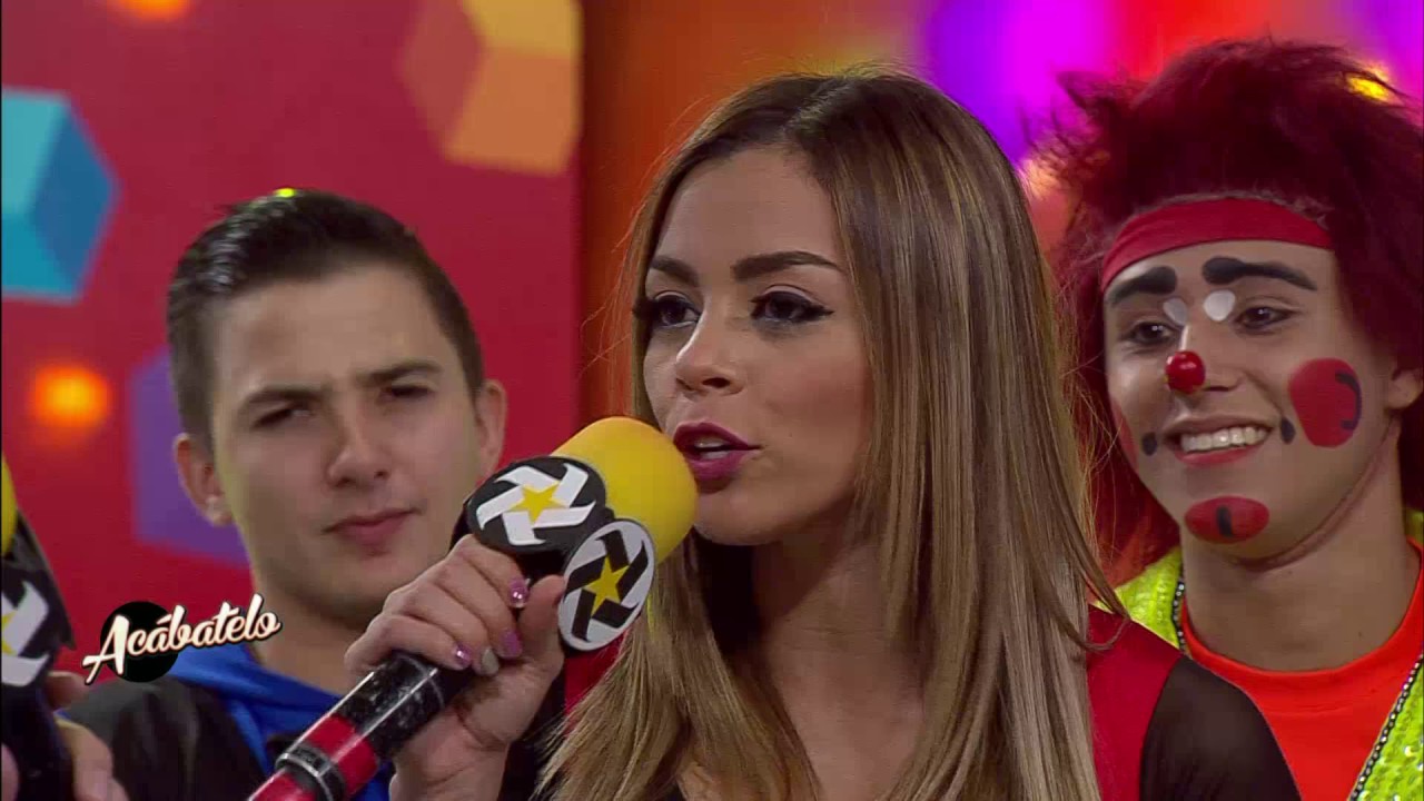 Quédate con alguien que te mire como Lapizito mira a Gaby