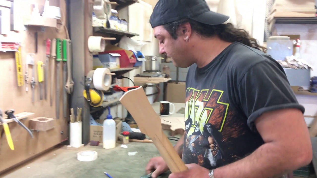 Building a Step Sister guitar: fitting and shaping the neck