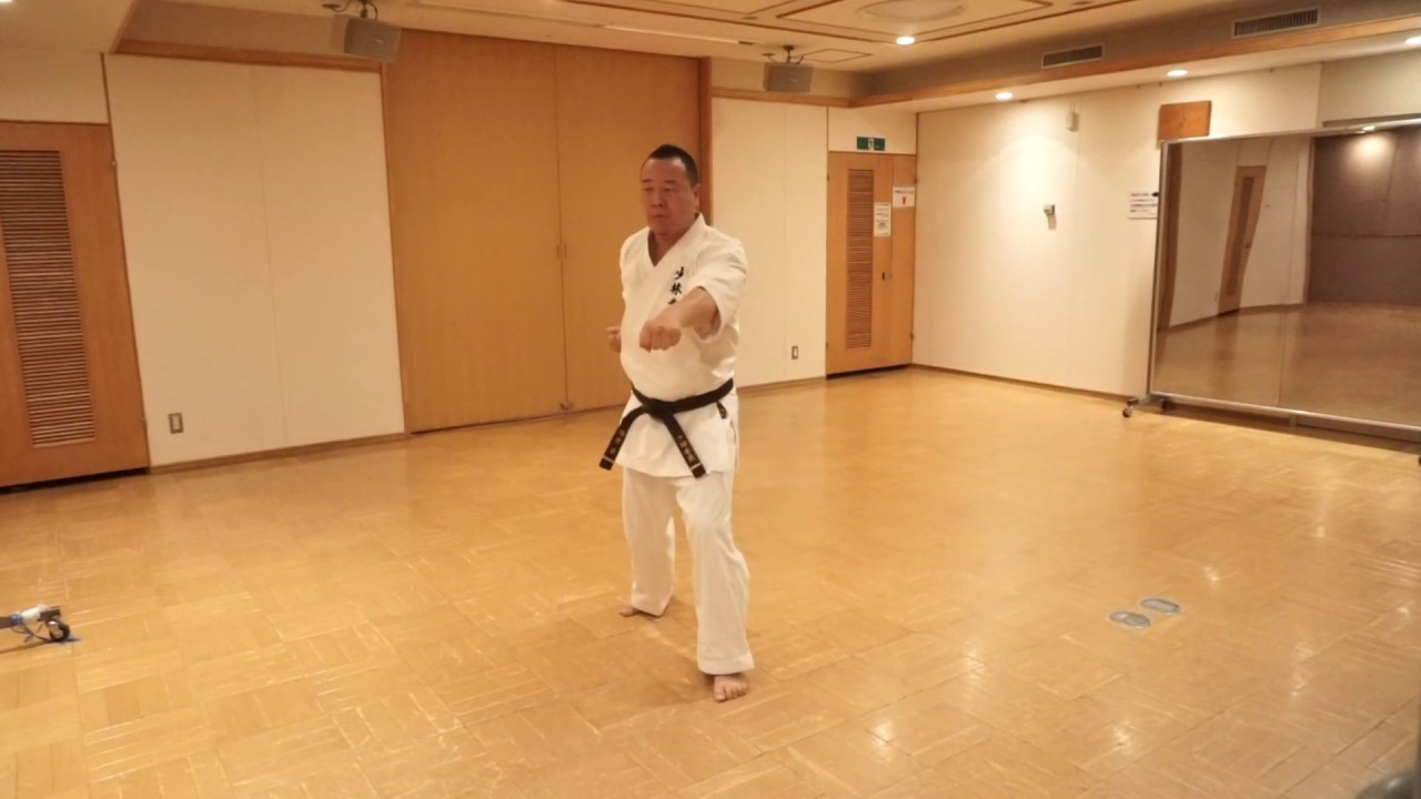 「五十四歩」の稽古　I practiced Okinawan Karate Kata Gojushiho. Mar 2020.