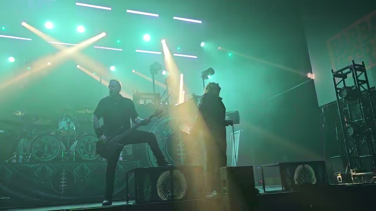 The Halo Effect - Become Surrender @Budapest