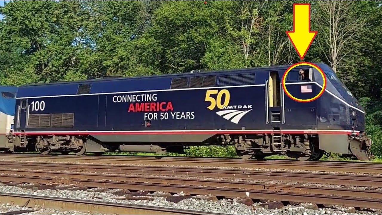 CSX Train Stops Due To Smoking Hot Box! And Meets 2 Trains! CSX GP39-2 Knock Down The Signal! + More