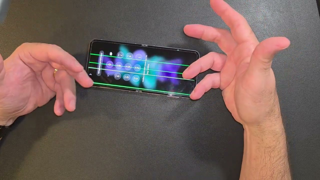Mais uma tela de dobrável da Samsung quebrada!!! E agora, o que fazer com o z flip, Samsung?