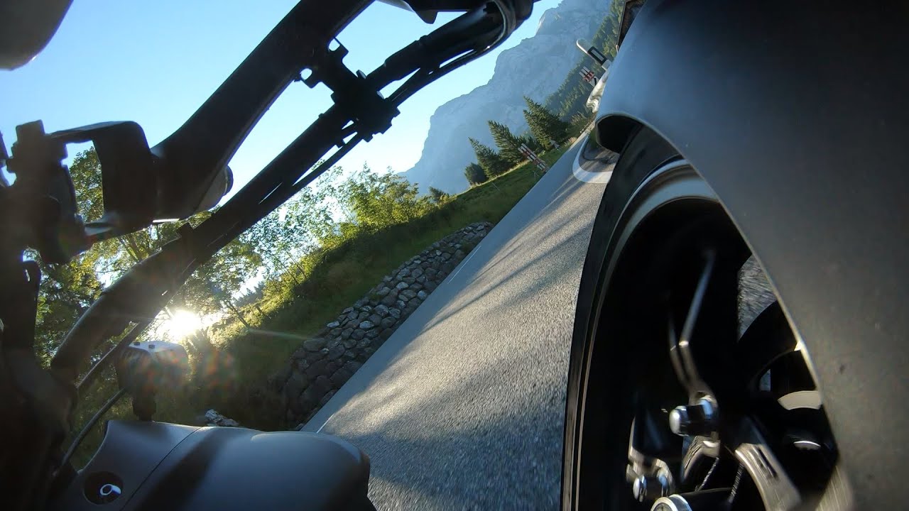 Yamaha Niken am Schwägalppass