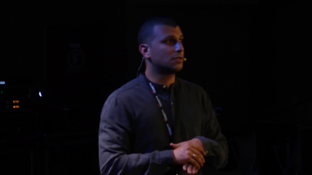 Σε εμένα θα συμβεί | Nikos Roukoudis | TEDxUniversityofCrete