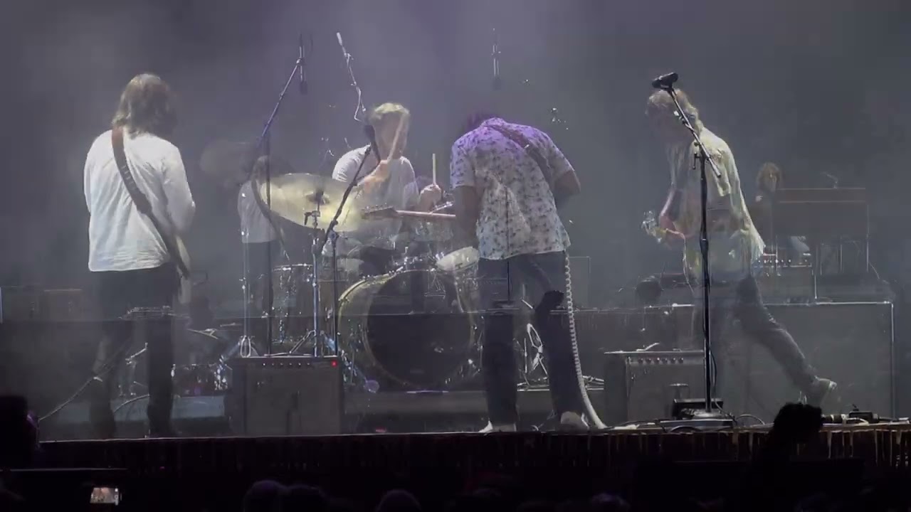 STURGILL SIMPSON/IT AIN'T ALL FLOWERS/Dead Ahead, Cancun 1-11-25