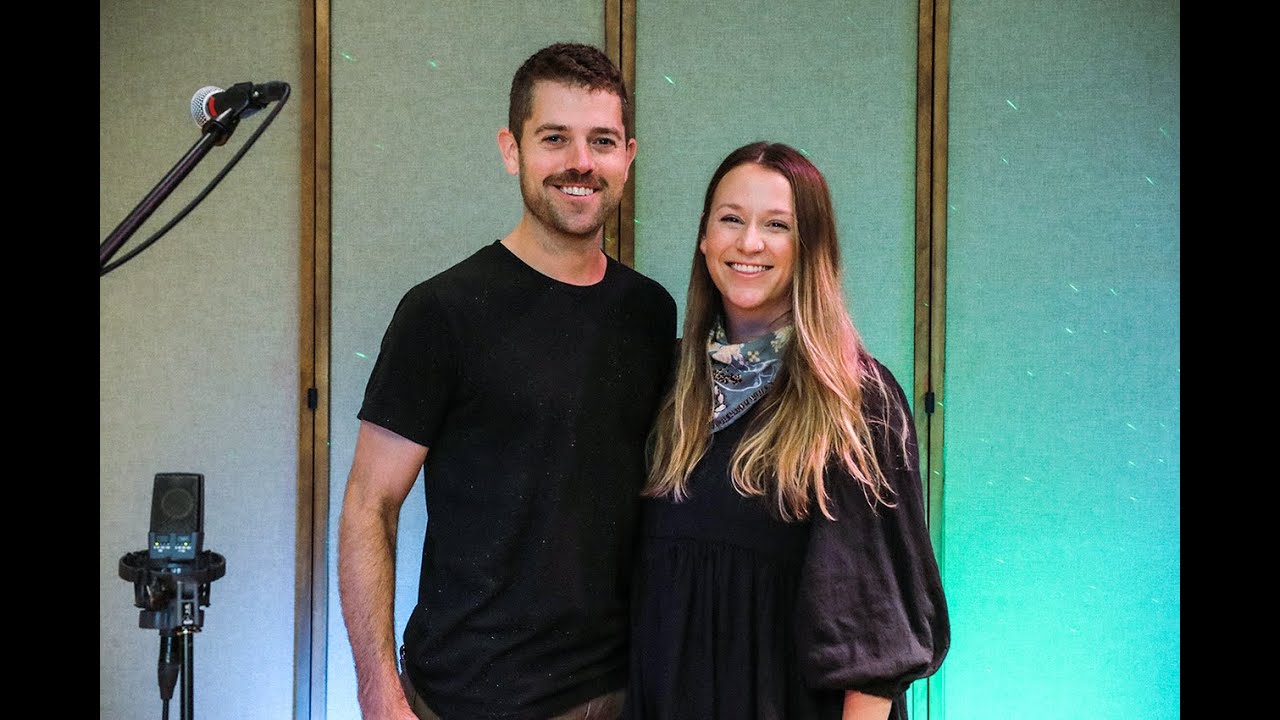 Brad & Kate perform at IPR's Studio One [FULL SET]