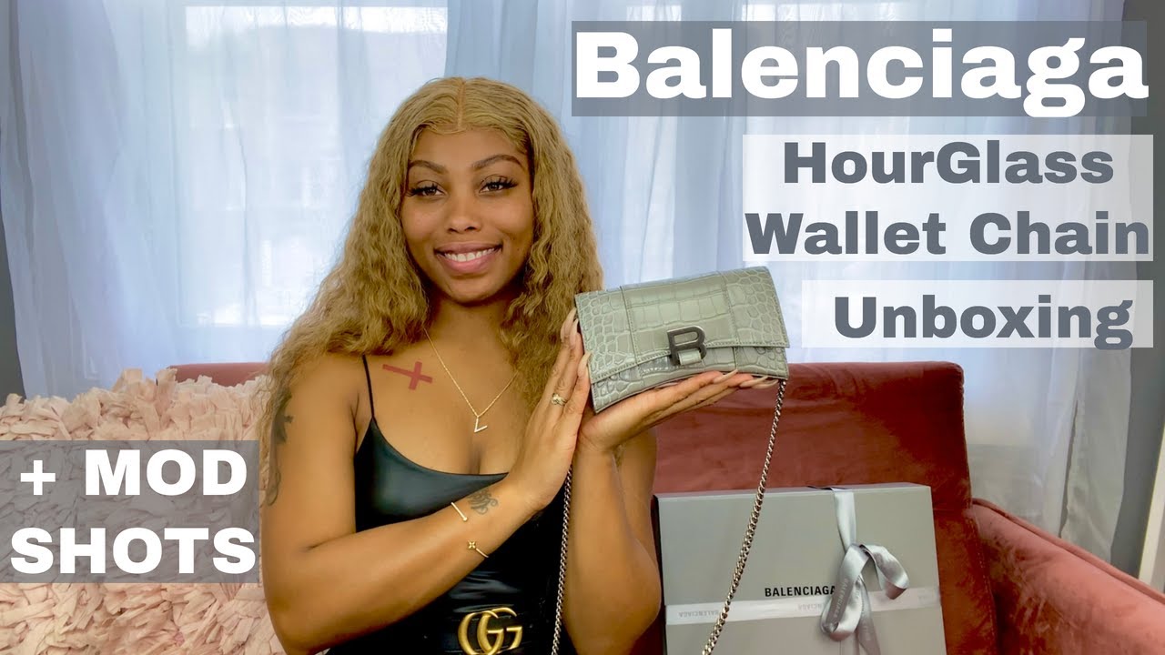 UNBOXING | BALENCIAGA Hour Glass Wallet Chain | What Fits + Mod Shots