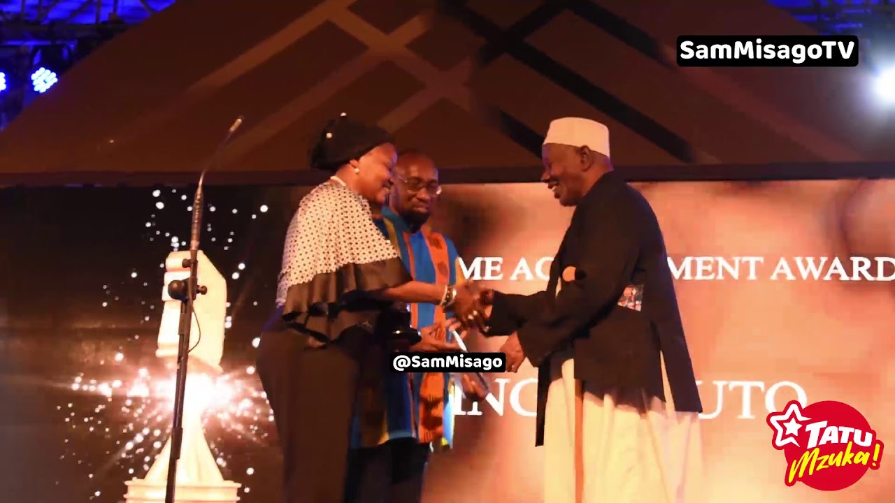 FULL VIDEO: Marehemu KING MAJUTO Alivyopewa Tuzo Ya MSANII ALIYETUKUKA katika Usiku Wa Sziff