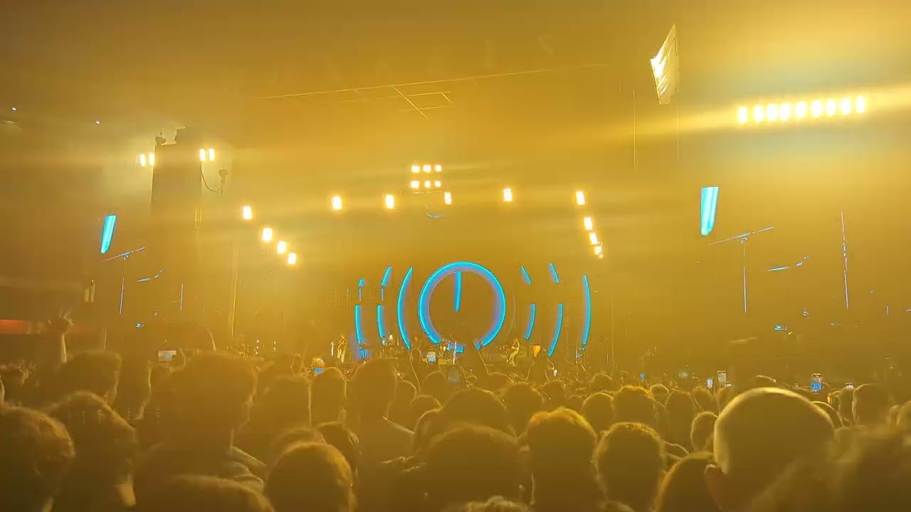 Arctic Monkeys - Body Paint Live 4K 17/6/23