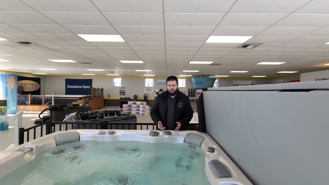 Terry&rsquo;s Tips | Episode 1: How to Open Your Hot Tub Cover & Maximize Sanitizer Use