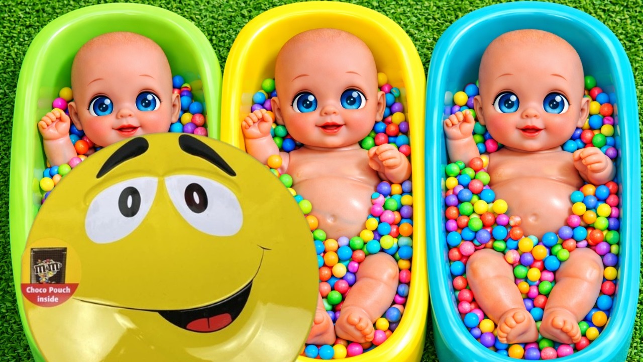 Wadah M&M dan slime ajaib. Beberapa menit relaksasi dan kesenangan. Koleksi