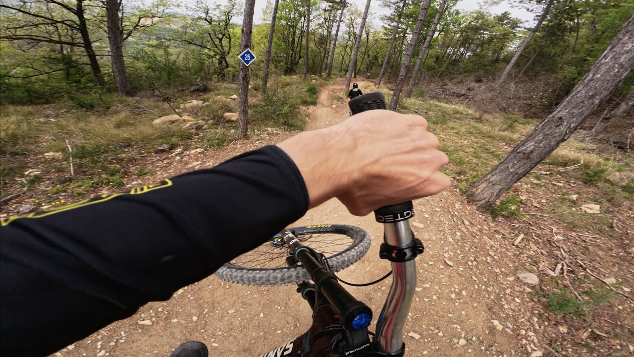RAW CHILL RIDE AT EVO BIKE PARK