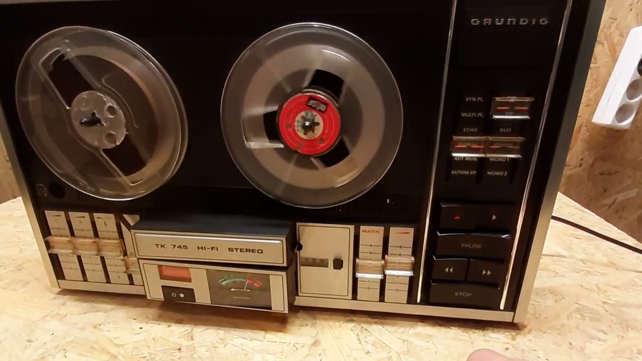 Magnetofon szpulowy Grundig TK-745